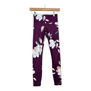 Athleta Floral Print Elation Leggings‎ size XXS Burgundy